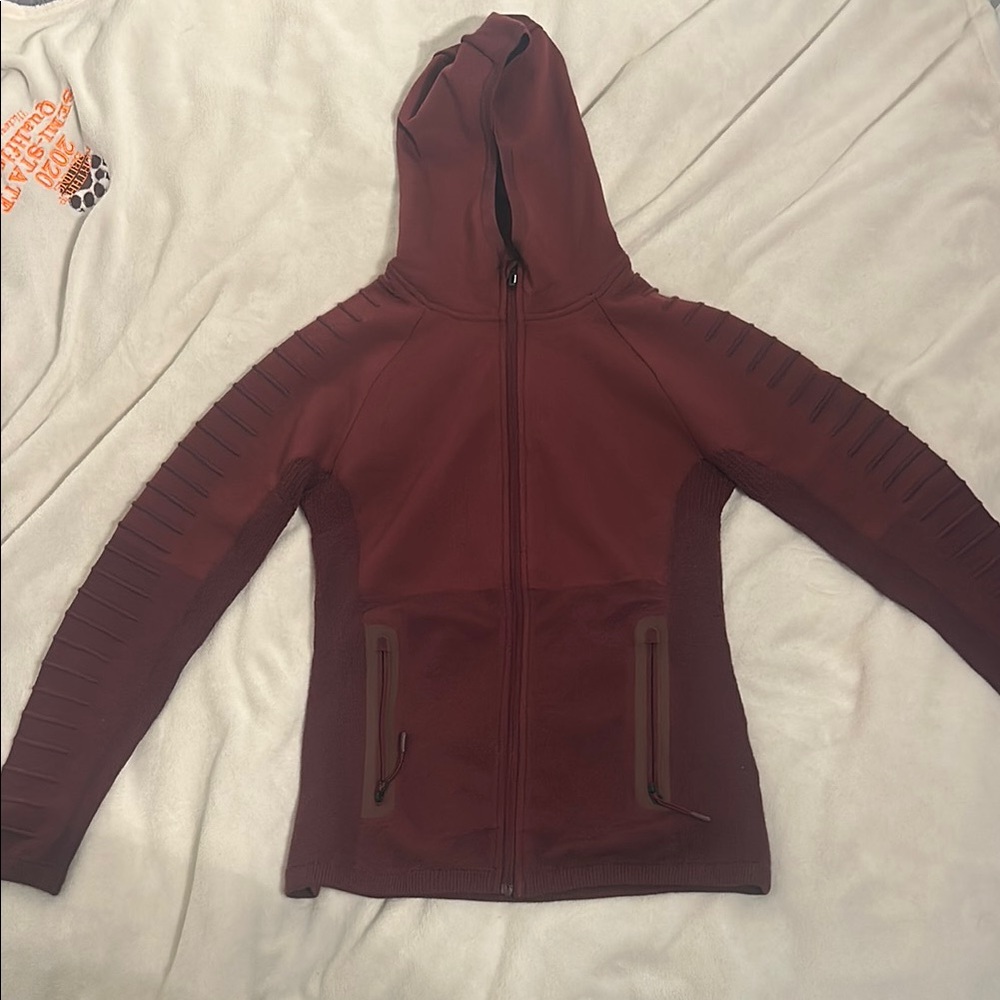 Smartwool Burgundy Hooded Jacket with Ribbed Sleeves